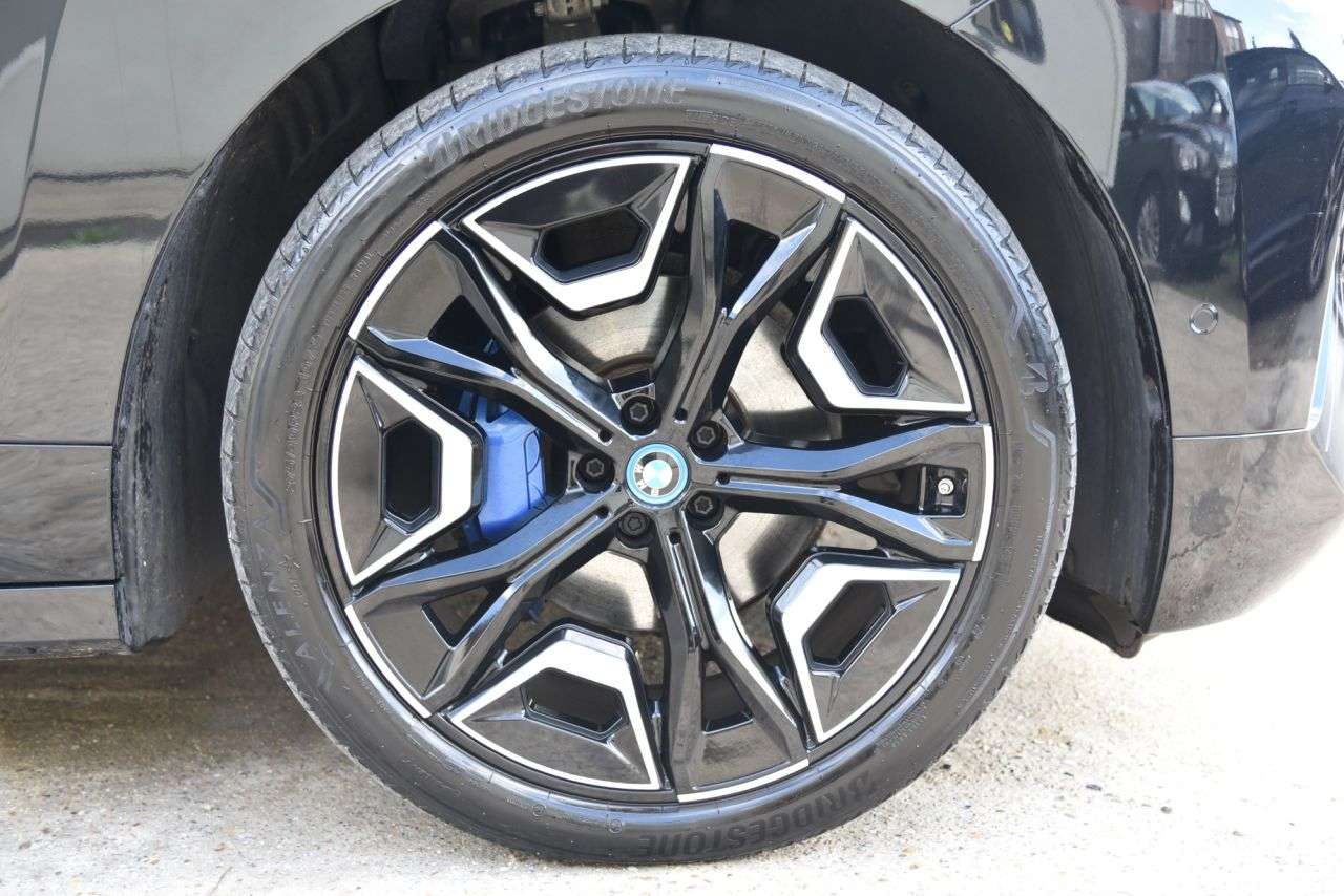 2023 BMW IX 2023 BMW IX