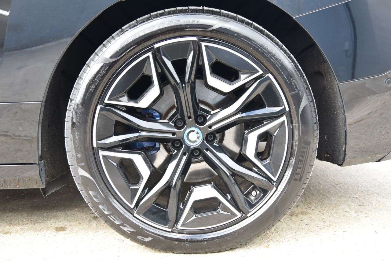 2023 BMW IX 2023 BMW IX