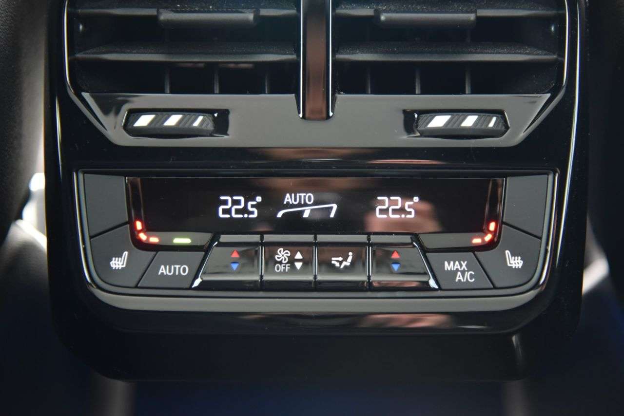 2023 BMW IX 2023 BMW IX