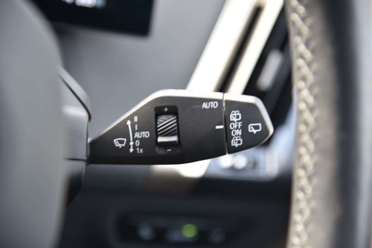 2023 BMW IX 2023 BMW IX