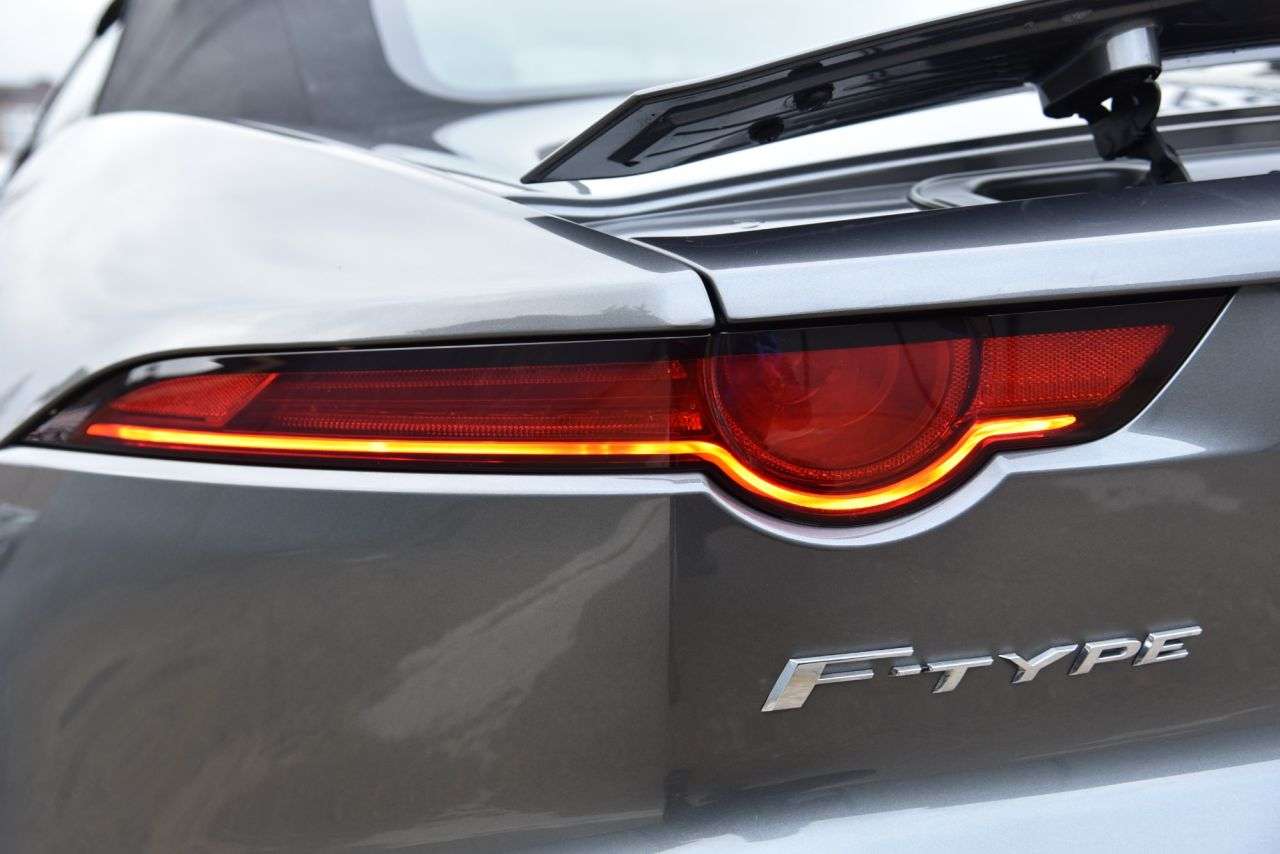 2019 JAGUAR F-TYPE 2019 JAGUAR F-TYPE