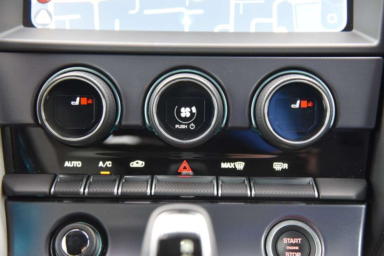 2019 JAGUAR F-TYPE 2019 JAGUAR F-TYPE