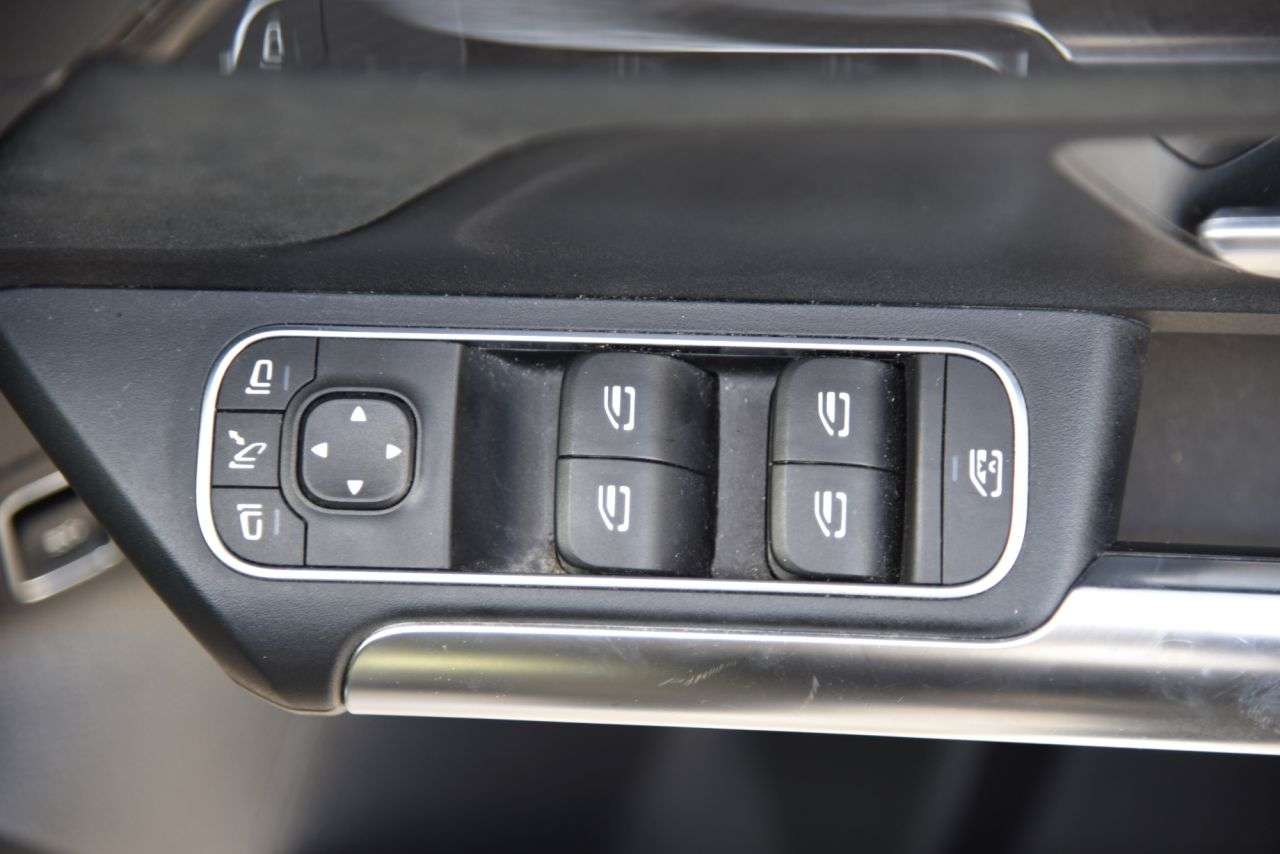 2021 MERCEDES-BENZ GLA 2021 MERCEDES-BENZ GLA