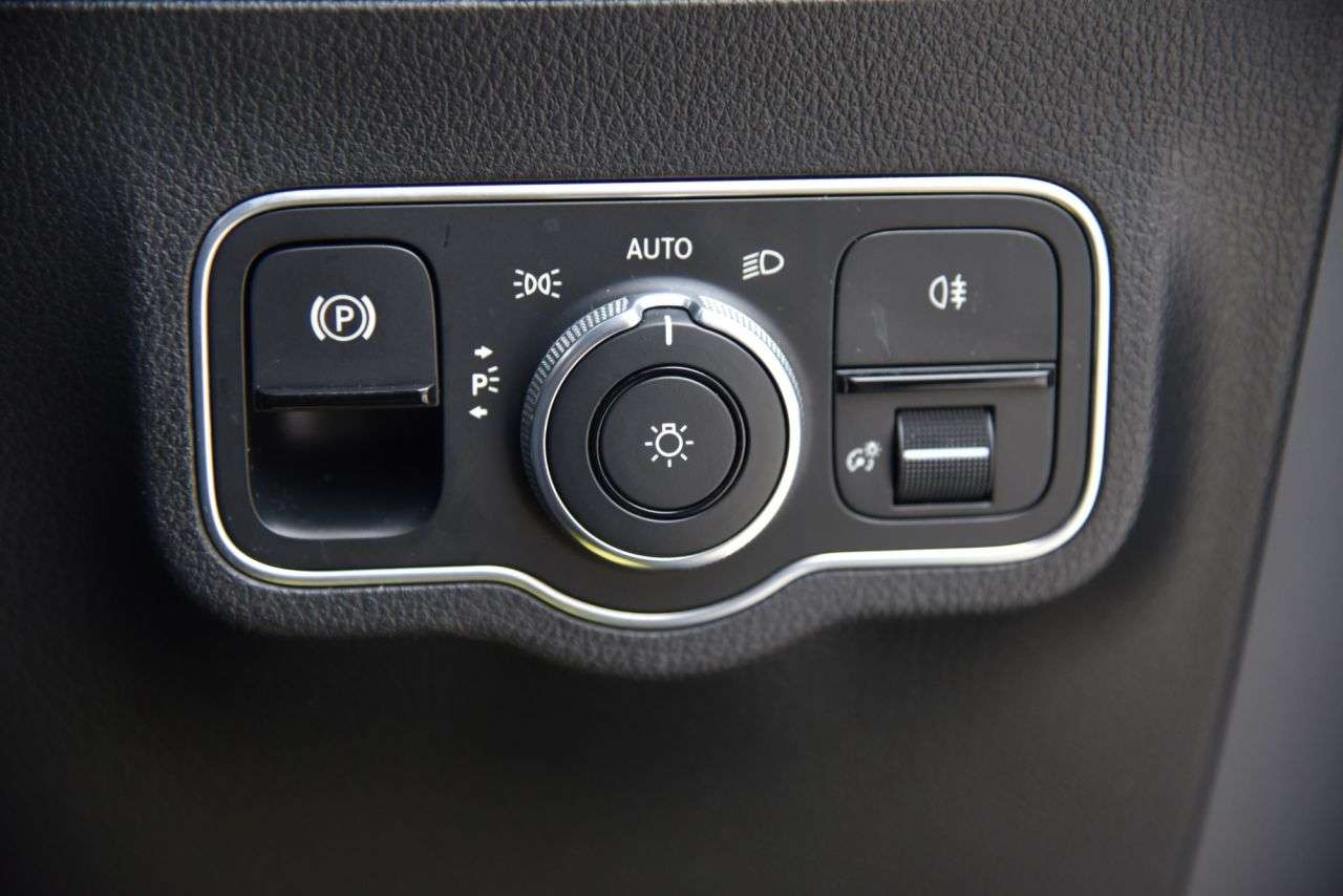 2021 MERCEDES-BENZ GLA 2021 MERCEDES-BENZ GLA