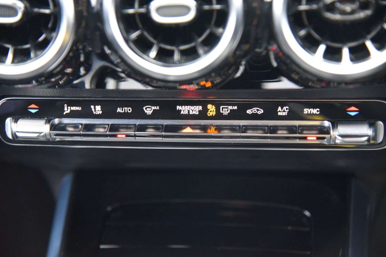 2021 MERCEDES-BENZ GLA 2021 MERCEDES-BENZ GLA