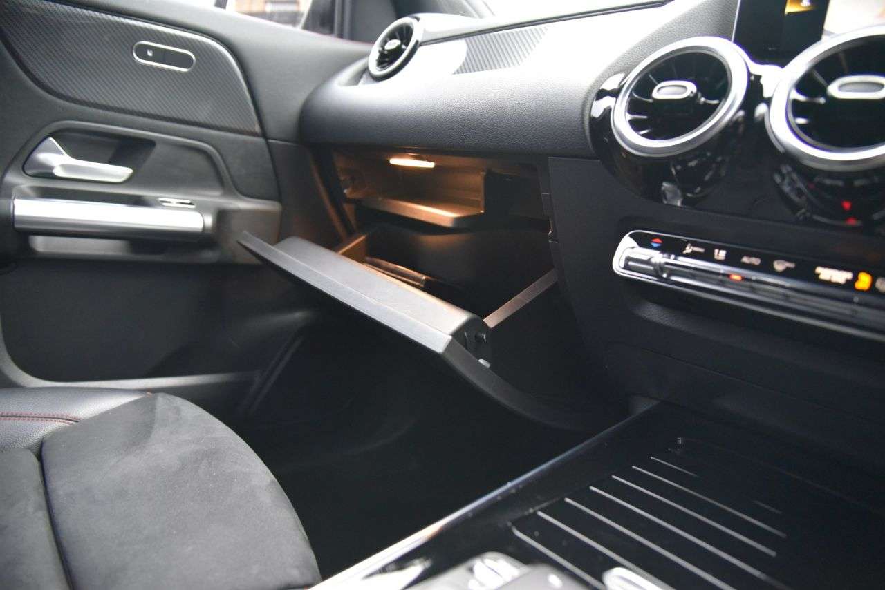 2021 MERCEDES-BENZ GLA 2021 MERCEDES-BENZ GLA