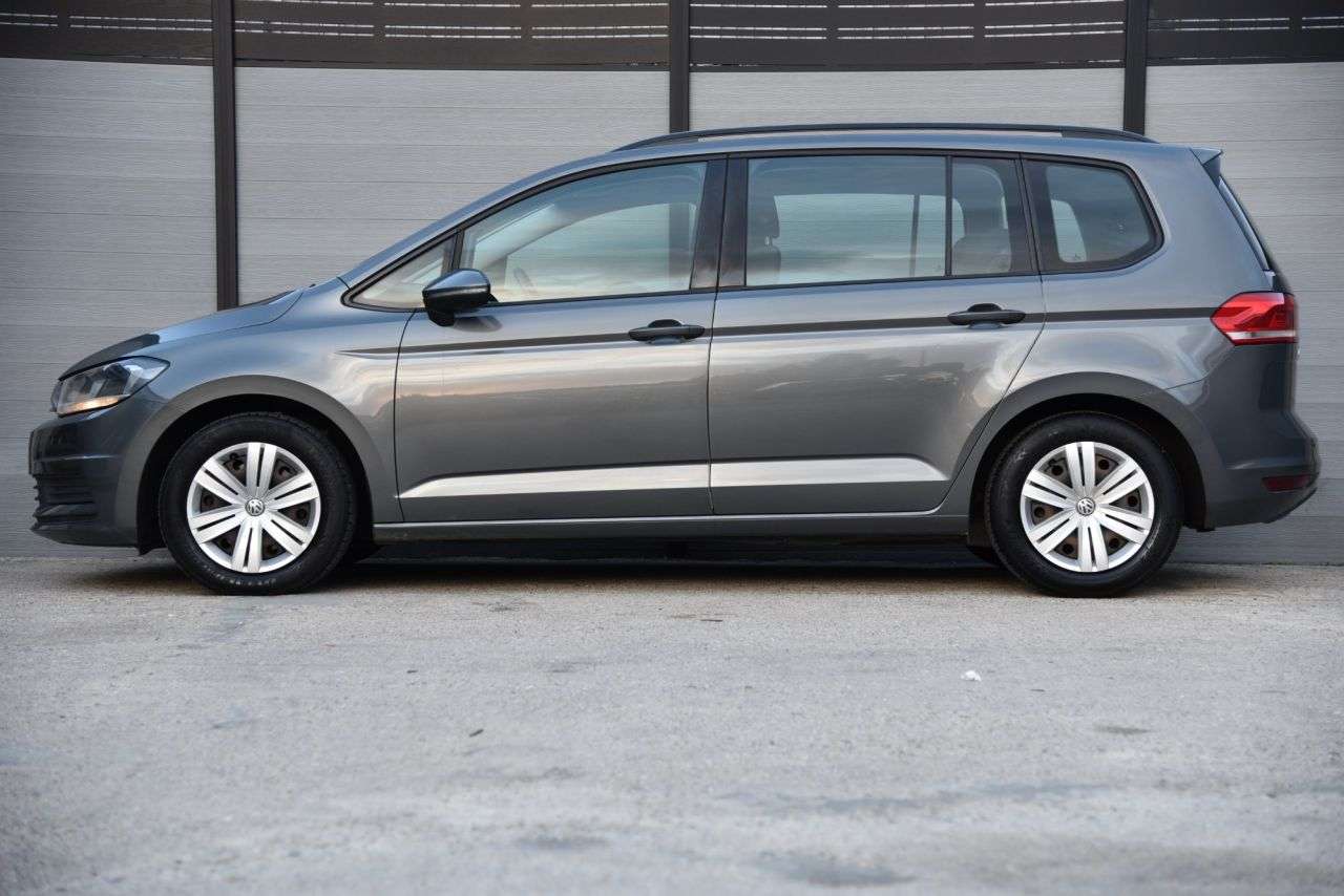 2016 VOLKSWAGEN TOURAN 2016 VOLKSWAGEN TOURAN