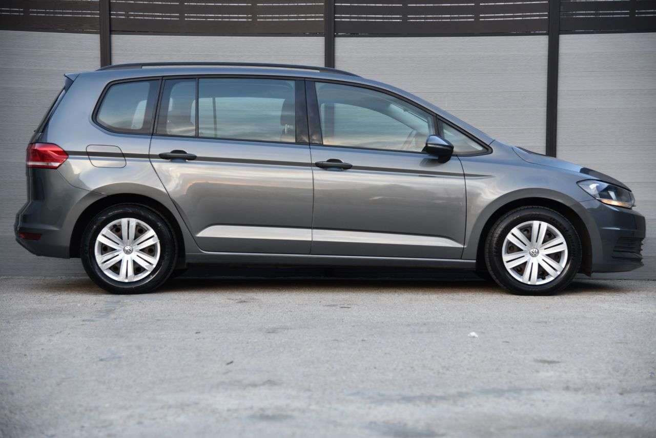 2016 VOLKSWAGEN TOURAN 2016 VOLKSWAGEN TOURAN