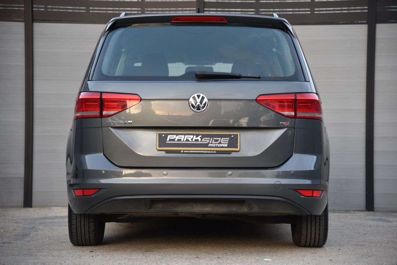 2016 VOLKSWAGEN TOURAN 2016 VOLKSWAGEN TOURAN
