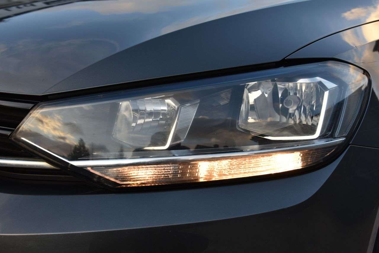 2016 VOLKSWAGEN TOURAN 2016 VOLKSWAGEN TOURAN