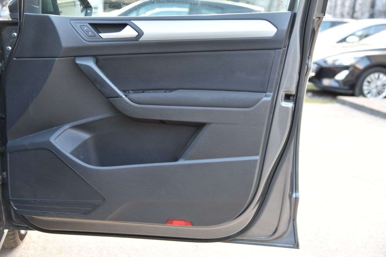 2016 VOLKSWAGEN TOURAN 2016 VOLKSWAGEN TOURAN