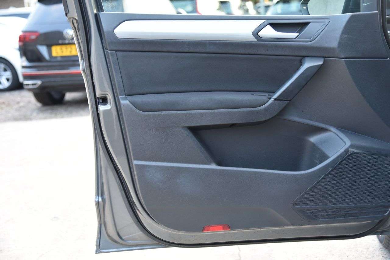 2016 VOLKSWAGEN TOURAN 2016 VOLKSWAGEN TOURAN