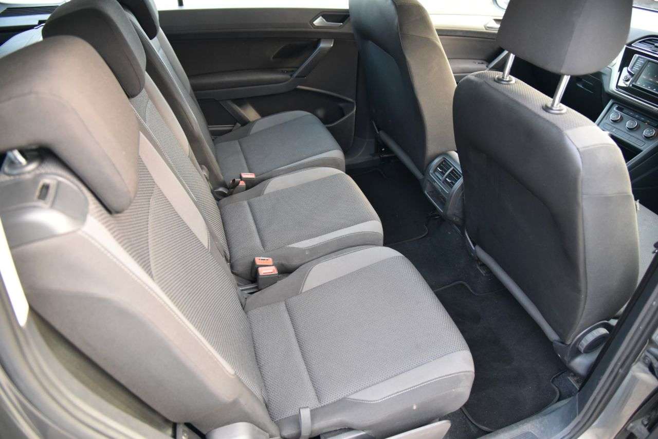 2016 VOLKSWAGEN TOURAN 2016 VOLKSWAGEN TOURAN