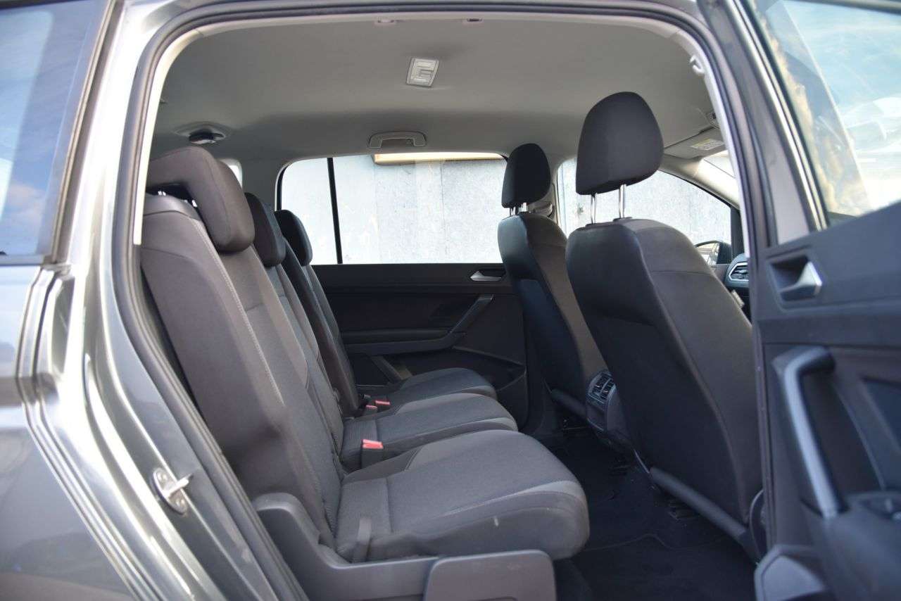 2016 VOLKSWAGEN TOURAN 2016 VOLKSWAGEN TOURAN