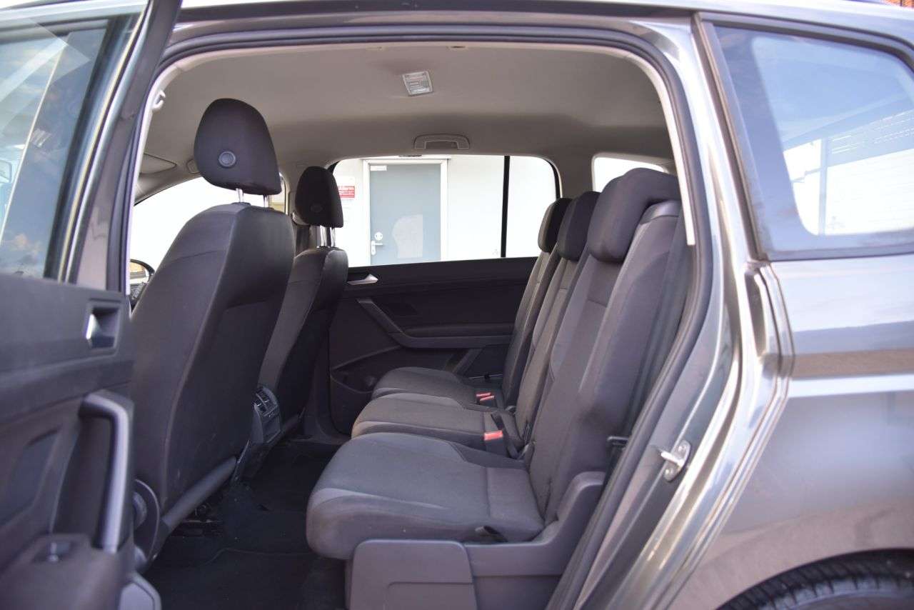 2016 VOLKSWAGEN TOURAN 2016 VOLKSWAGEN TOURAN