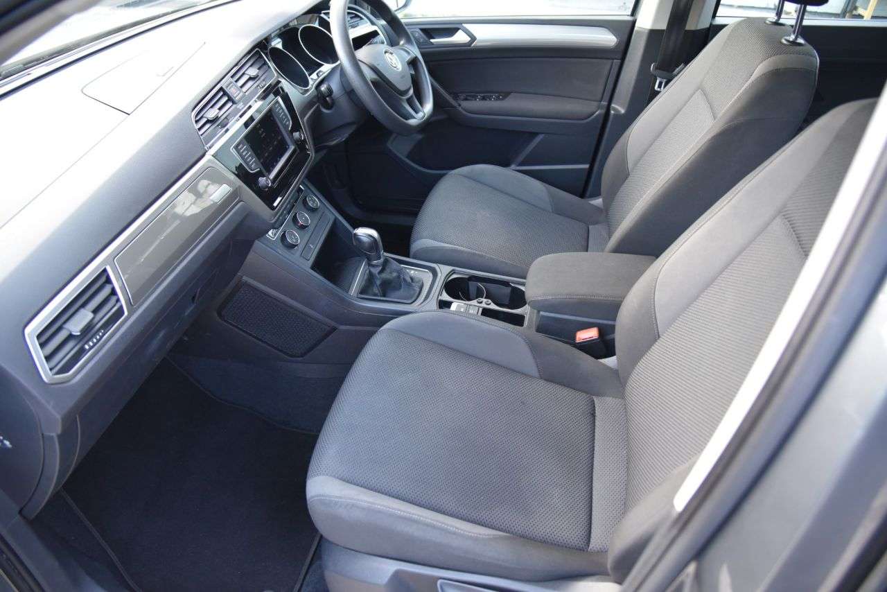 2016 VOLKSWAGEN TOURAN 2016 VOLKSWAGEN TOURAN