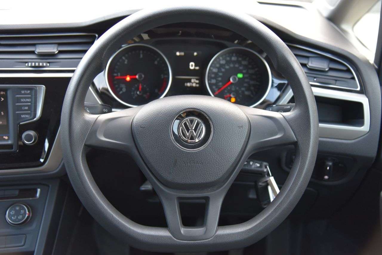 2016 VOLKSWAGEN TOURAN 2016 VOLKSWAGEN TOURAN