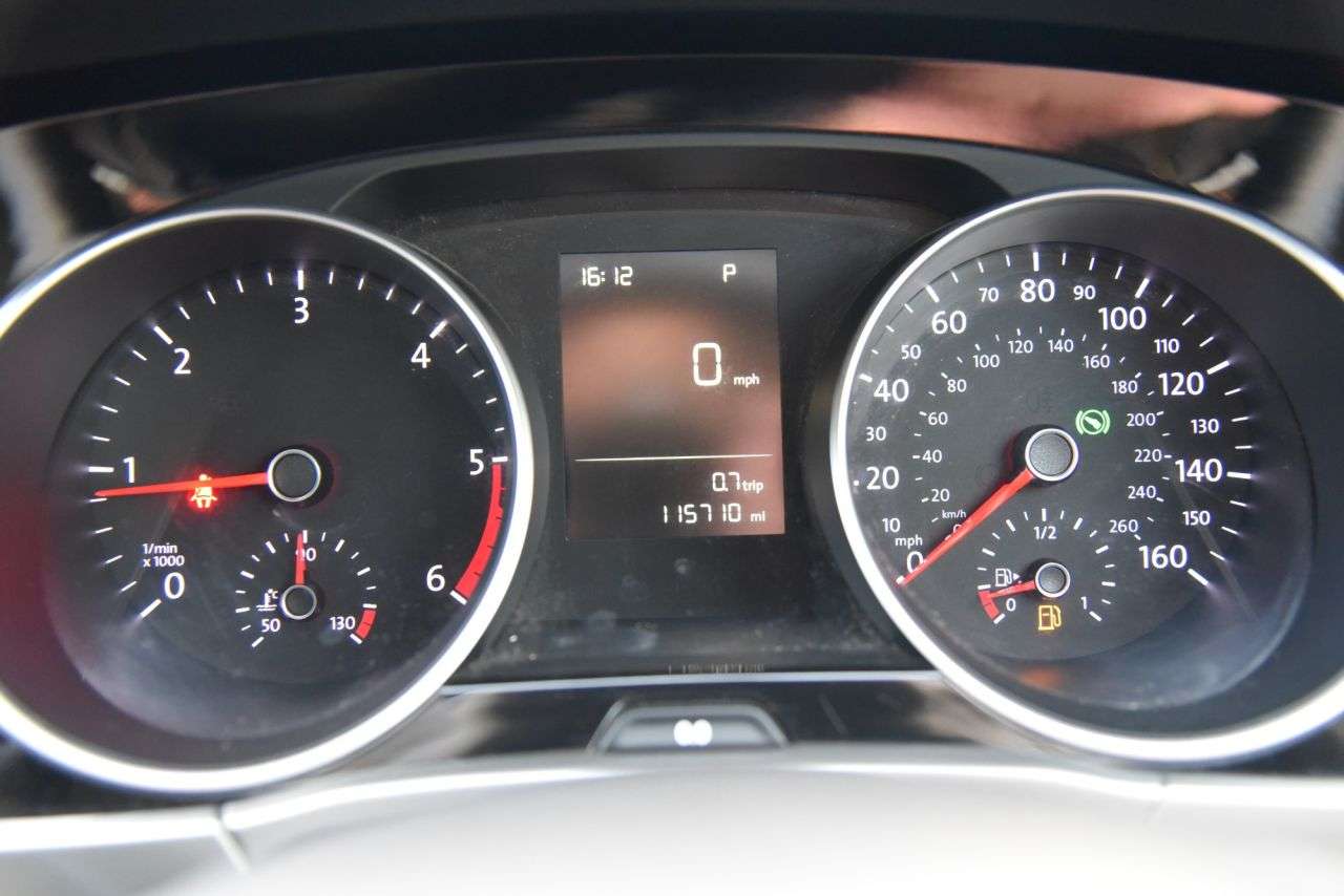 2016 VOLKSWAGEN TOURAN 2016 VOLKSWAGEN TOURAN