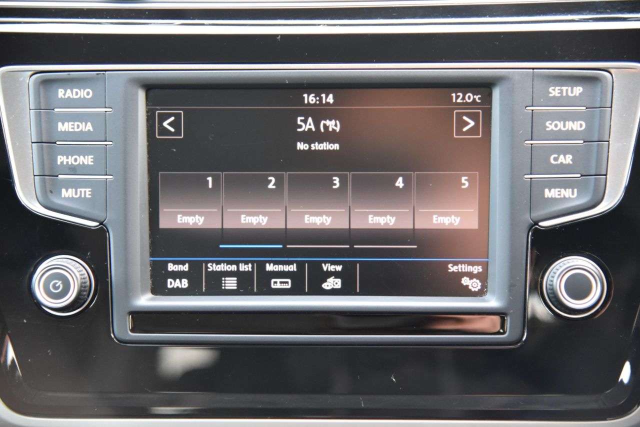 2016 VOLKSWAGEN TOURAN 2016 VOLKSWAGEN TOURAN