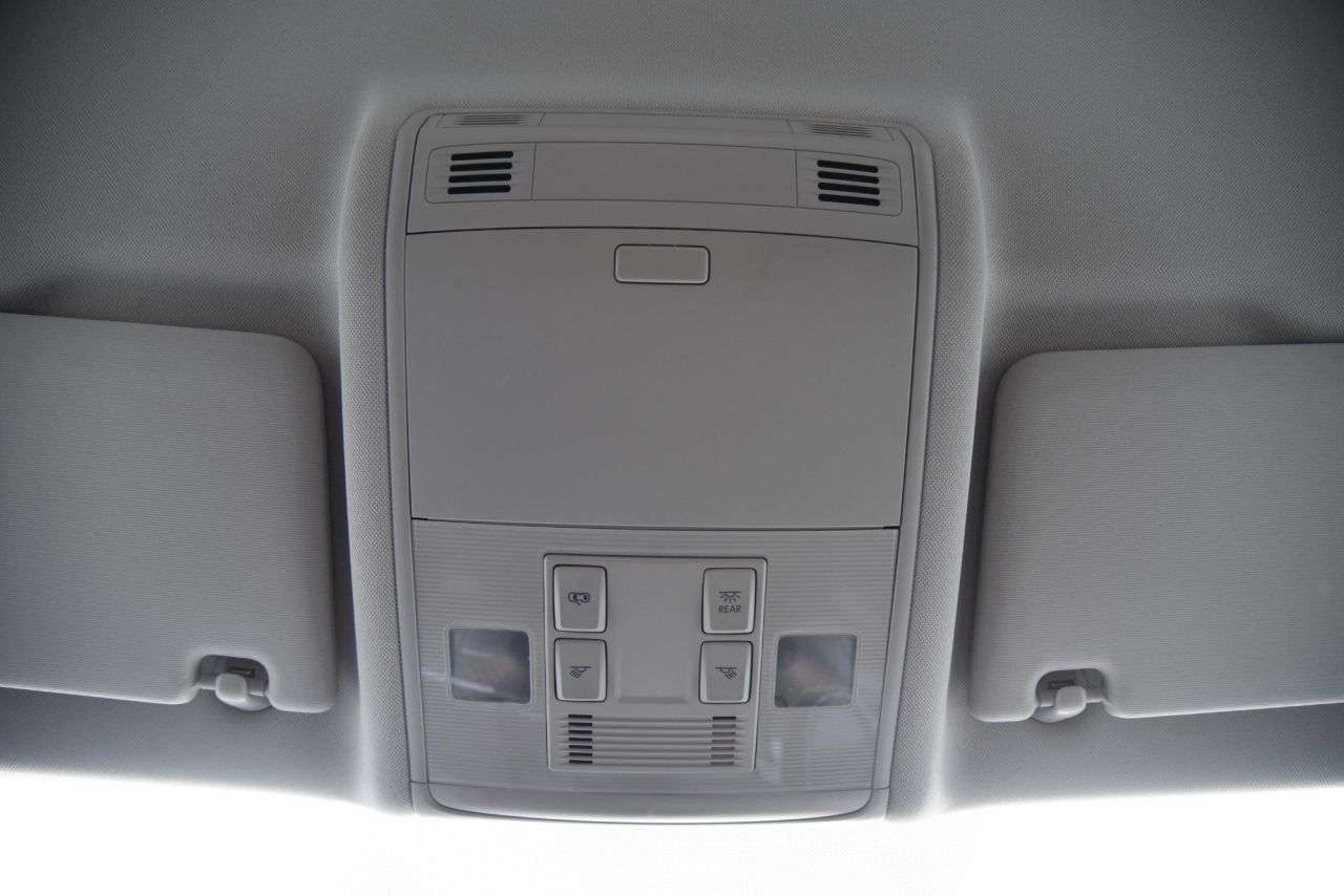 2016 VOLKSWAGEN TOURAN 2016 VOLKSWAGEN TOURAN