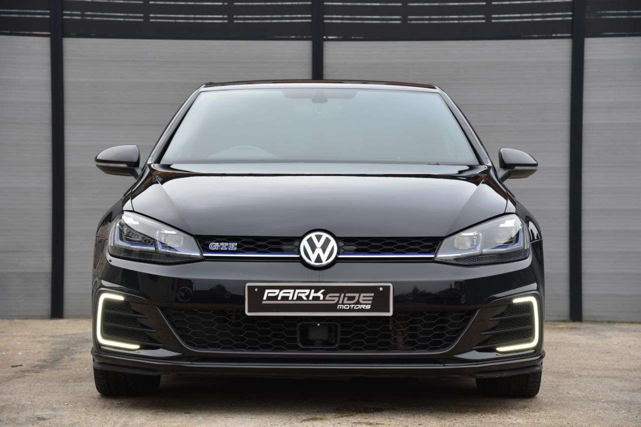 2018 VOLKSWAGEN GOLF 2018 VOLKSWAGEN GOLF
