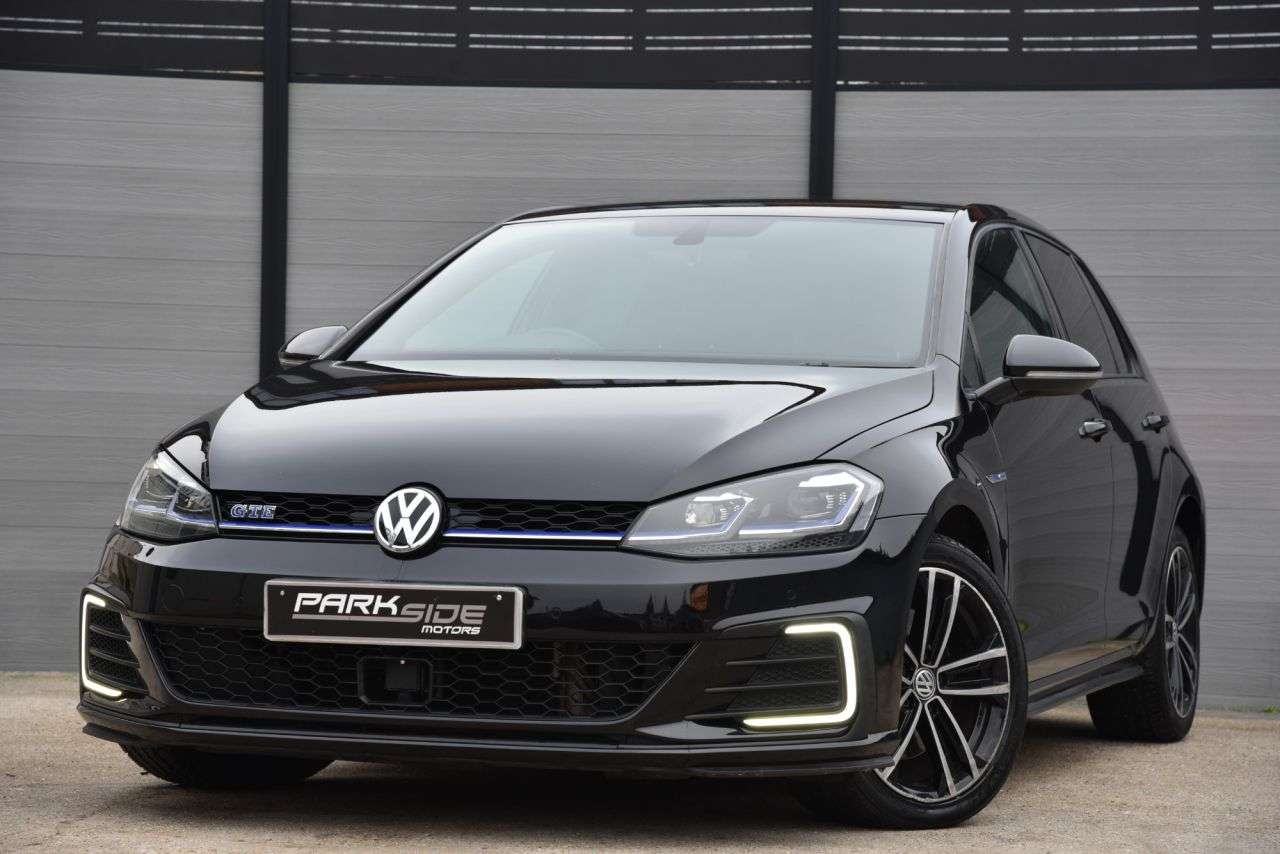 2018 VOLKSWAGEN GOLF 2018 VOLKSWAGEN GOLF