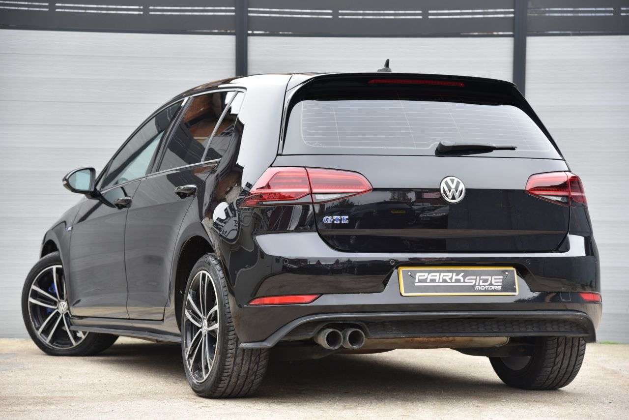 2018 VOLKSWAGEN GOLF 2018 VOLKSWAGEN GOLF
