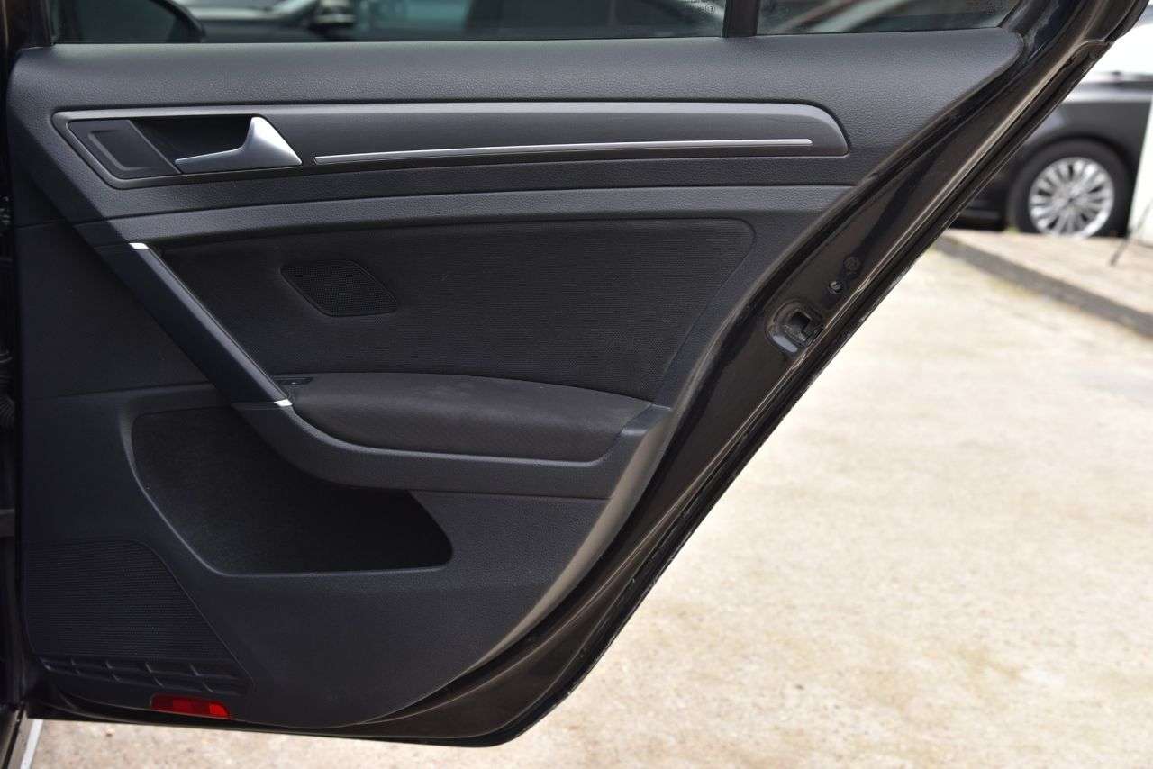 2018 VOLKSWAGEN GOLF 2018 VOLKSWAGEN GOLF