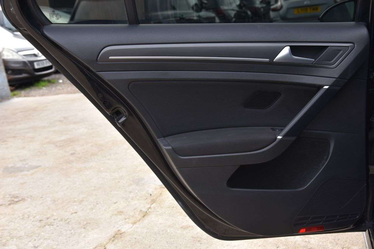 2018 VOLKSWAGEN GOLF 2018 VOLKSWAGEN GOLF