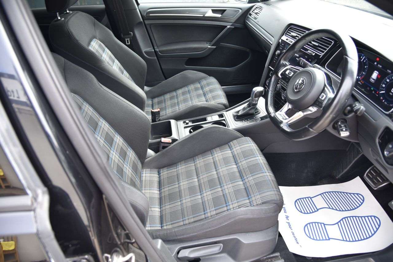 2018 VOLKSWAGEN GOLF 2018 VOLKSWAGEN GOLF