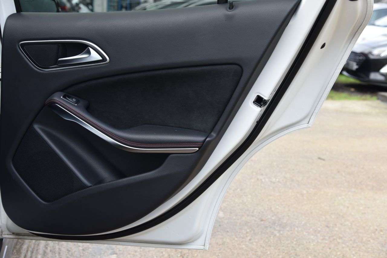 2018 MERCEDES-BENZ GLA 2018 MERCEDES-BENZ GLA