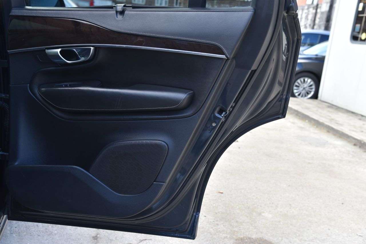 2017 VOLVO XC90 2017 VOLVO XC90