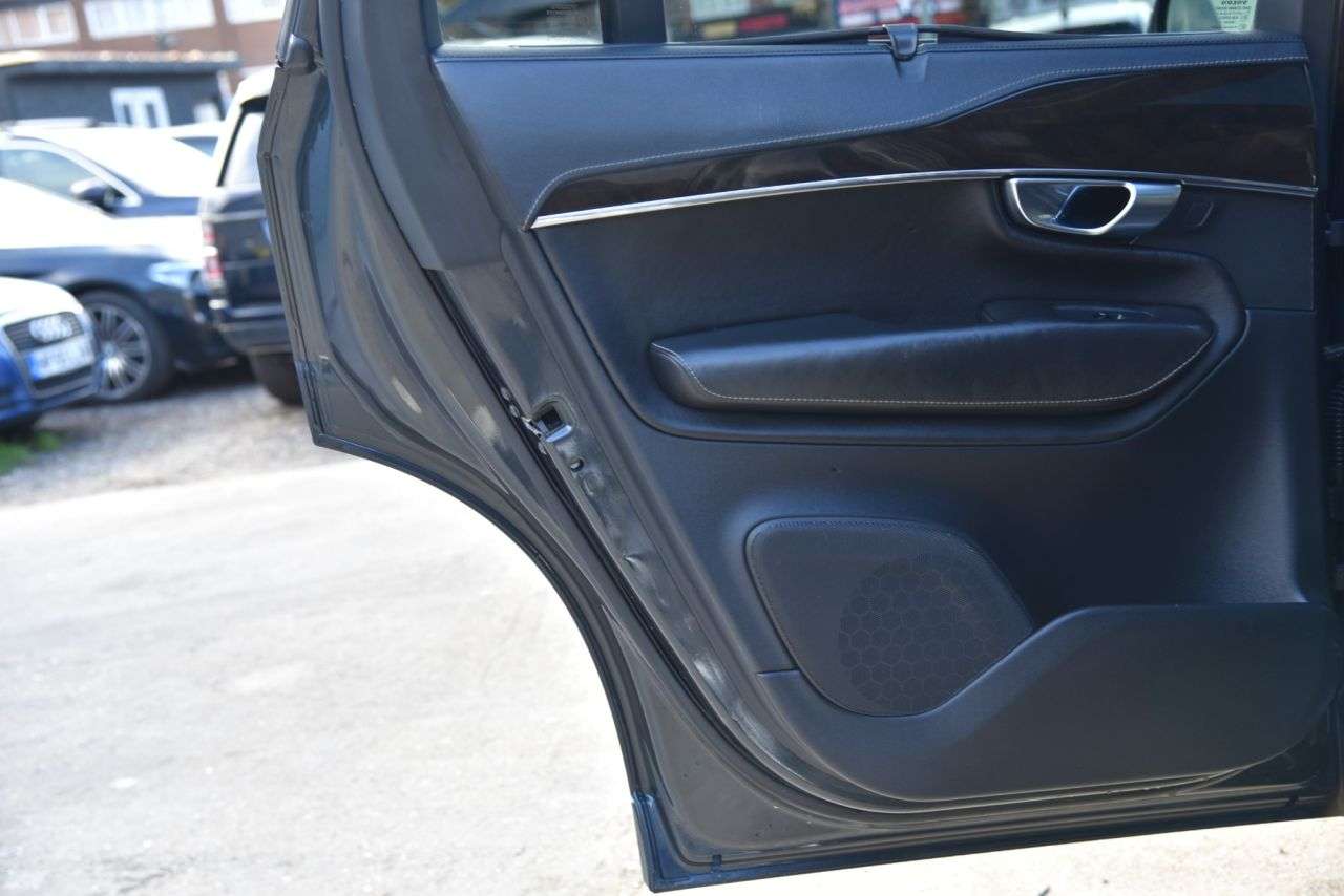 2017 VOLVO XC90 2017 VOLVO XC90