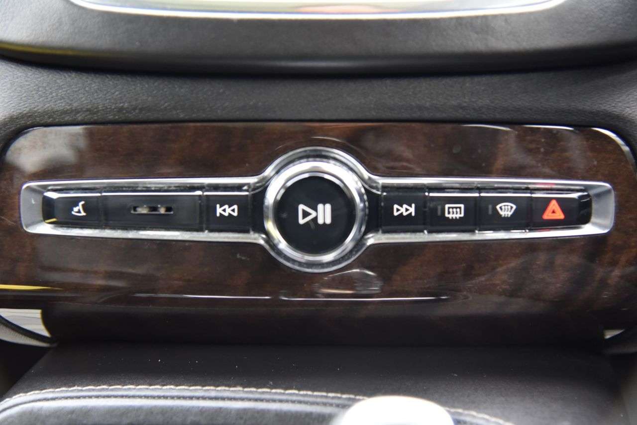 2017 VOLVO XC90 2017 VOLVO XC90