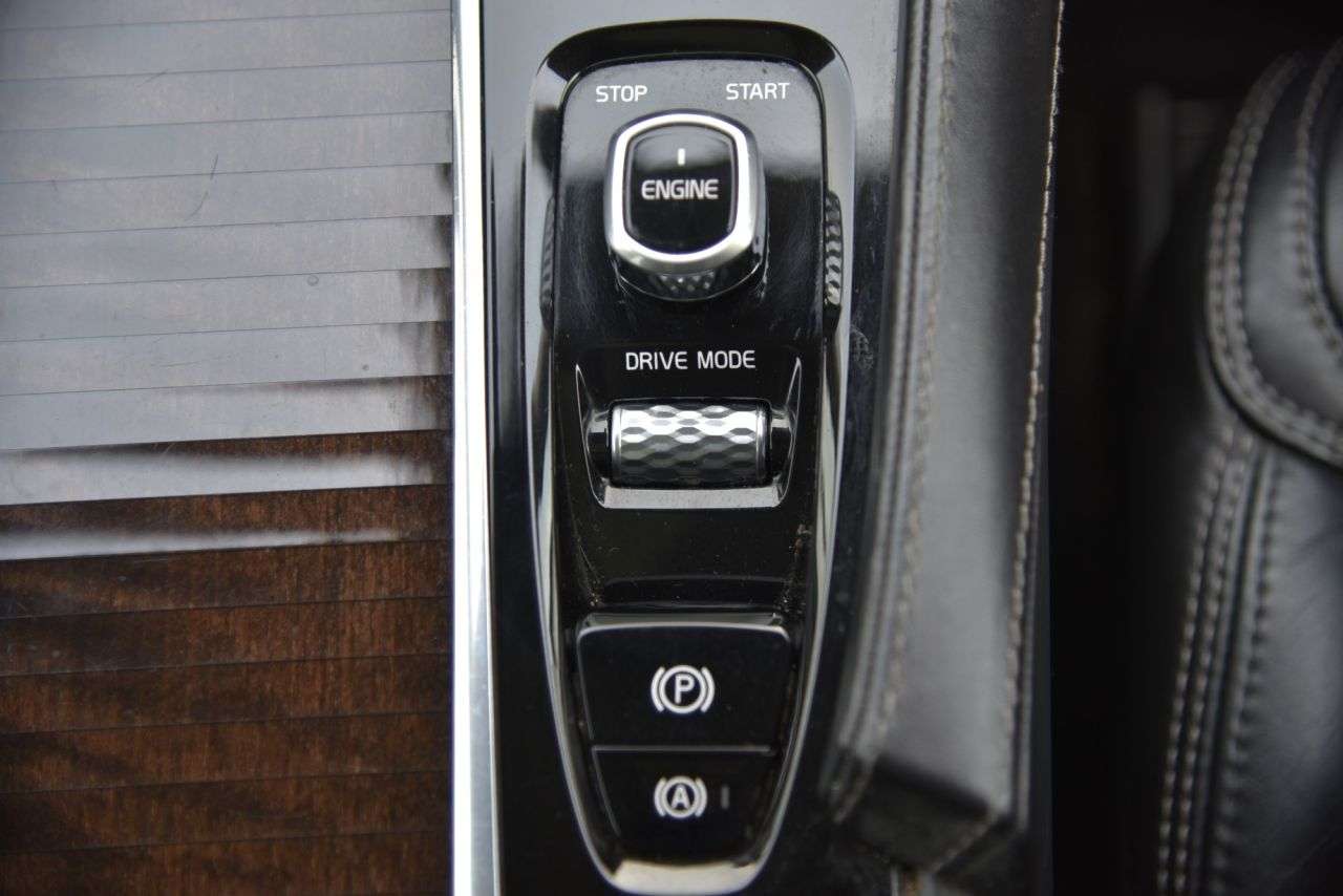 2017 VOLVO XC90 2017 VOLVO XC90