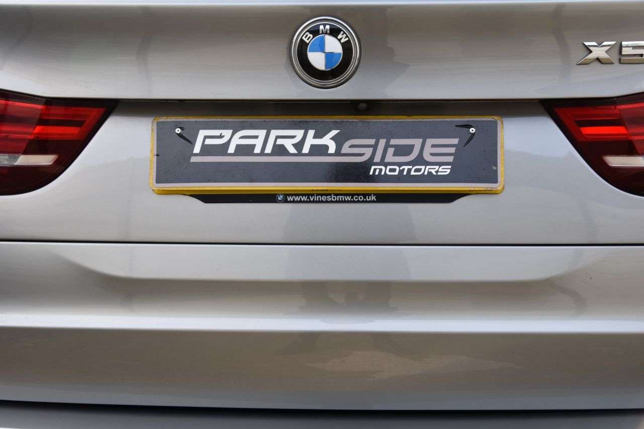 2017 BMW X5 M 2017 BMW X5 M