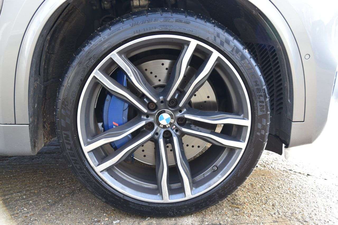 2017 BMW X5 M 2017 BMW X5 M