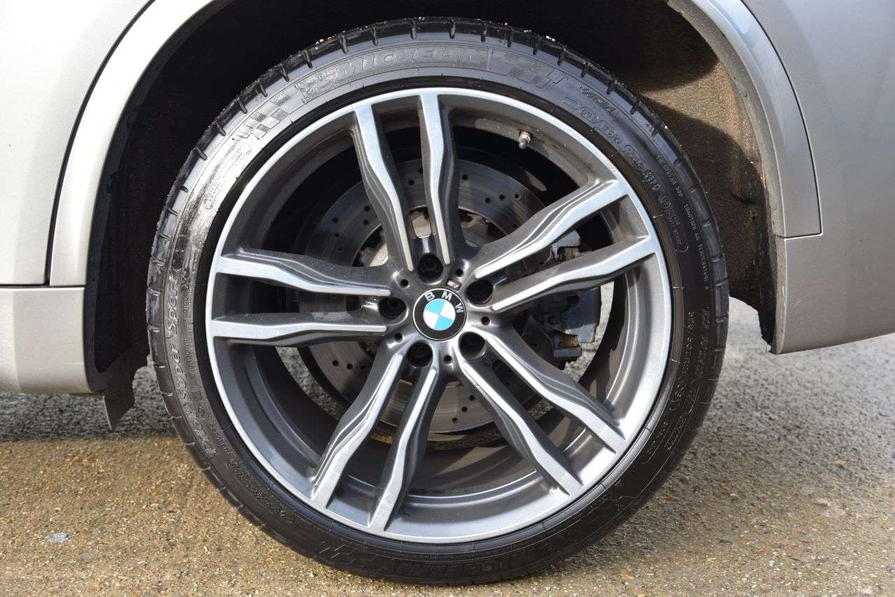 2017 BMW X5 M 2017 BMW X5 M