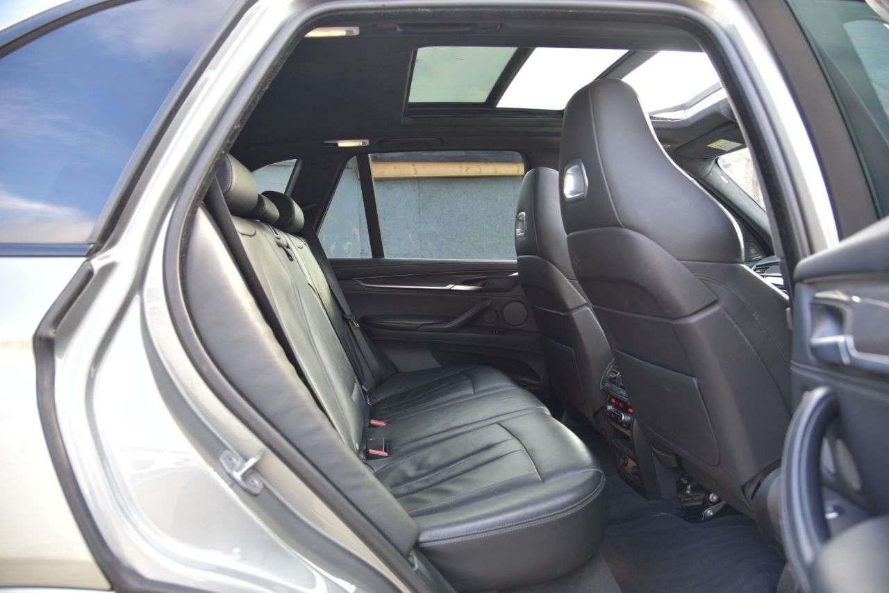 2017 BMW X5 M 2017 BMW X5 M