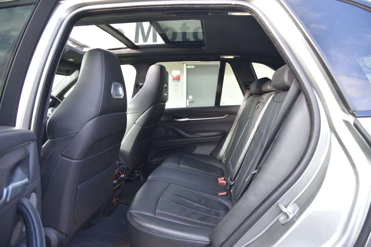 2017 BMW X5 M 2017 BMW X5 M