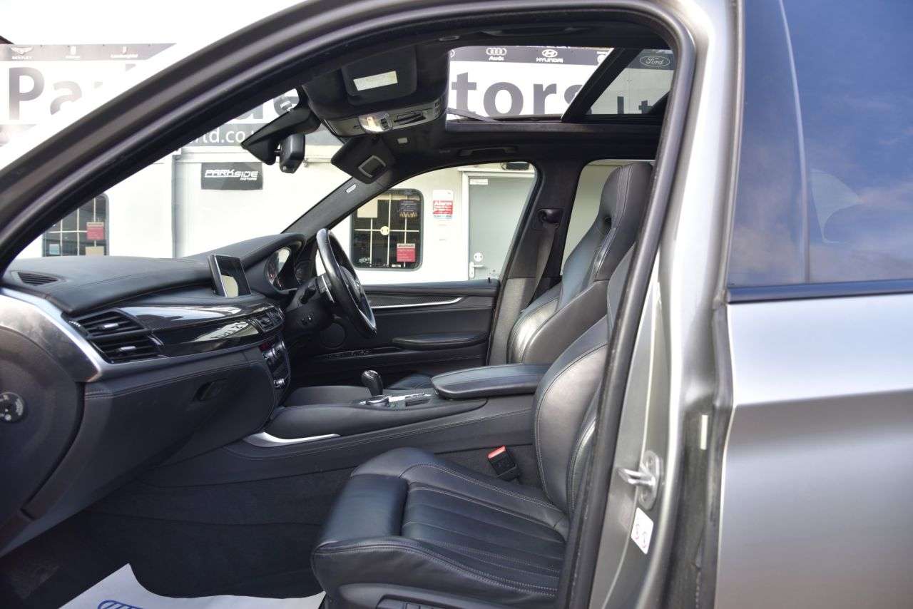 2017 BMW X5 M 2017 BMW X5 M