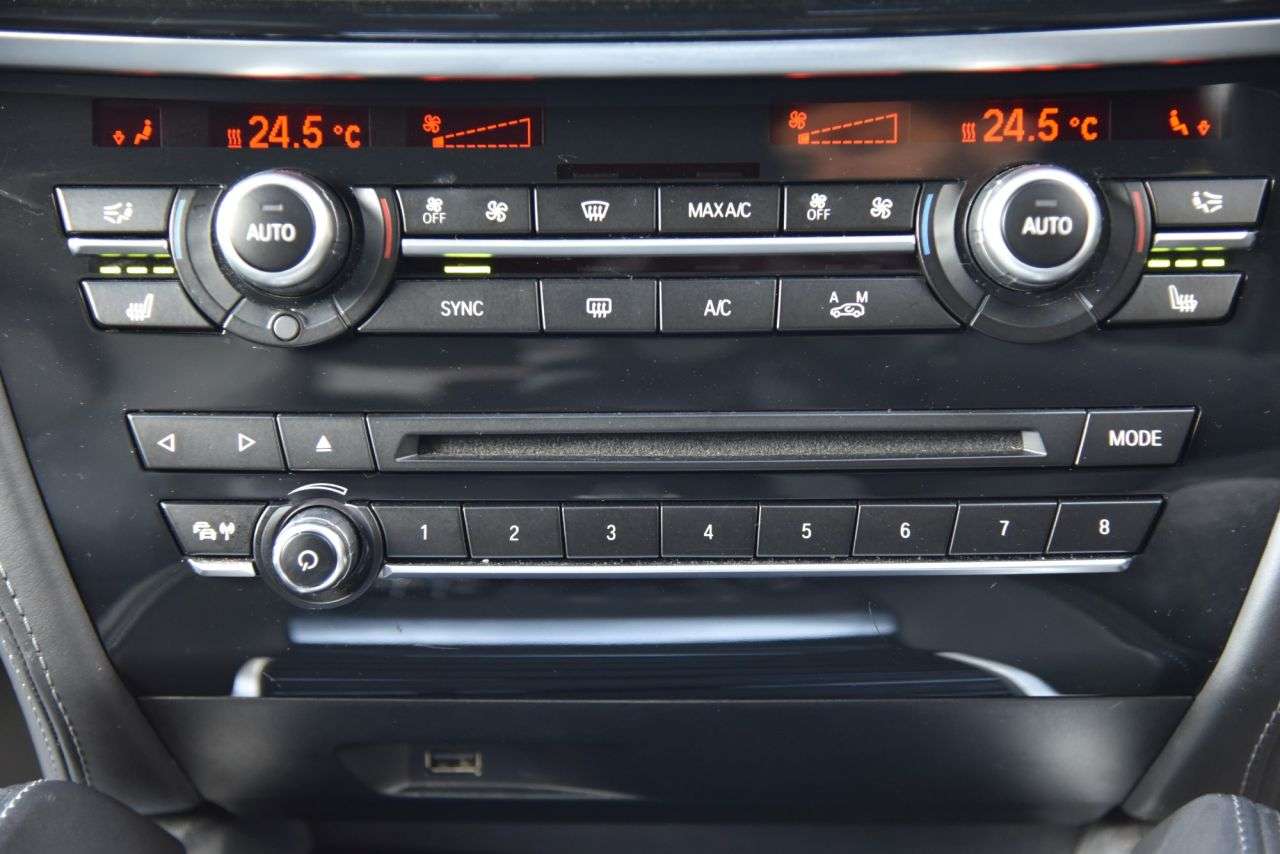 2017 BMW X5 M 2017 BMW X5 M