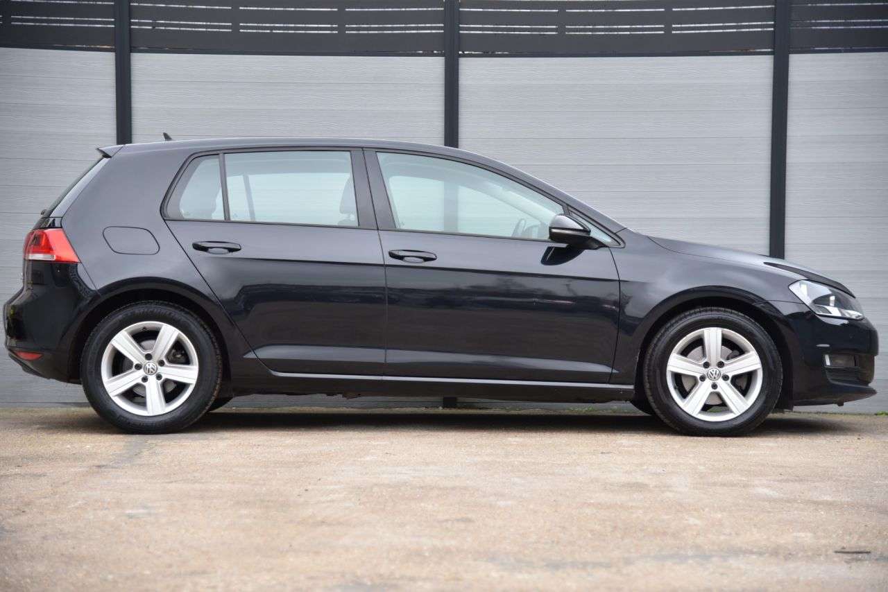 2017 VOLKSWAGEN GOLF 2017 VOLKSWAGEN GOLF