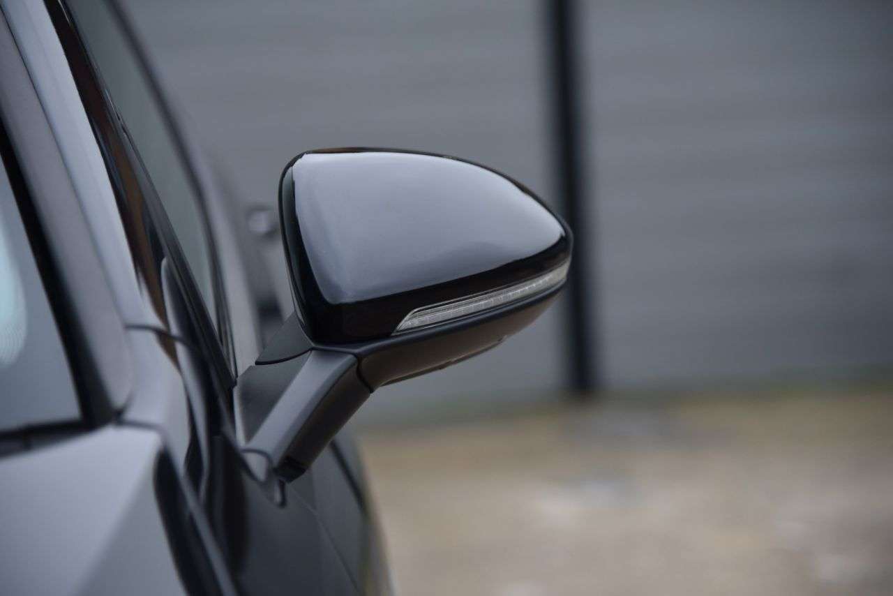 2017 VOLKSWAGEN GOLF 2017 VOLKSWAGEN GOLF