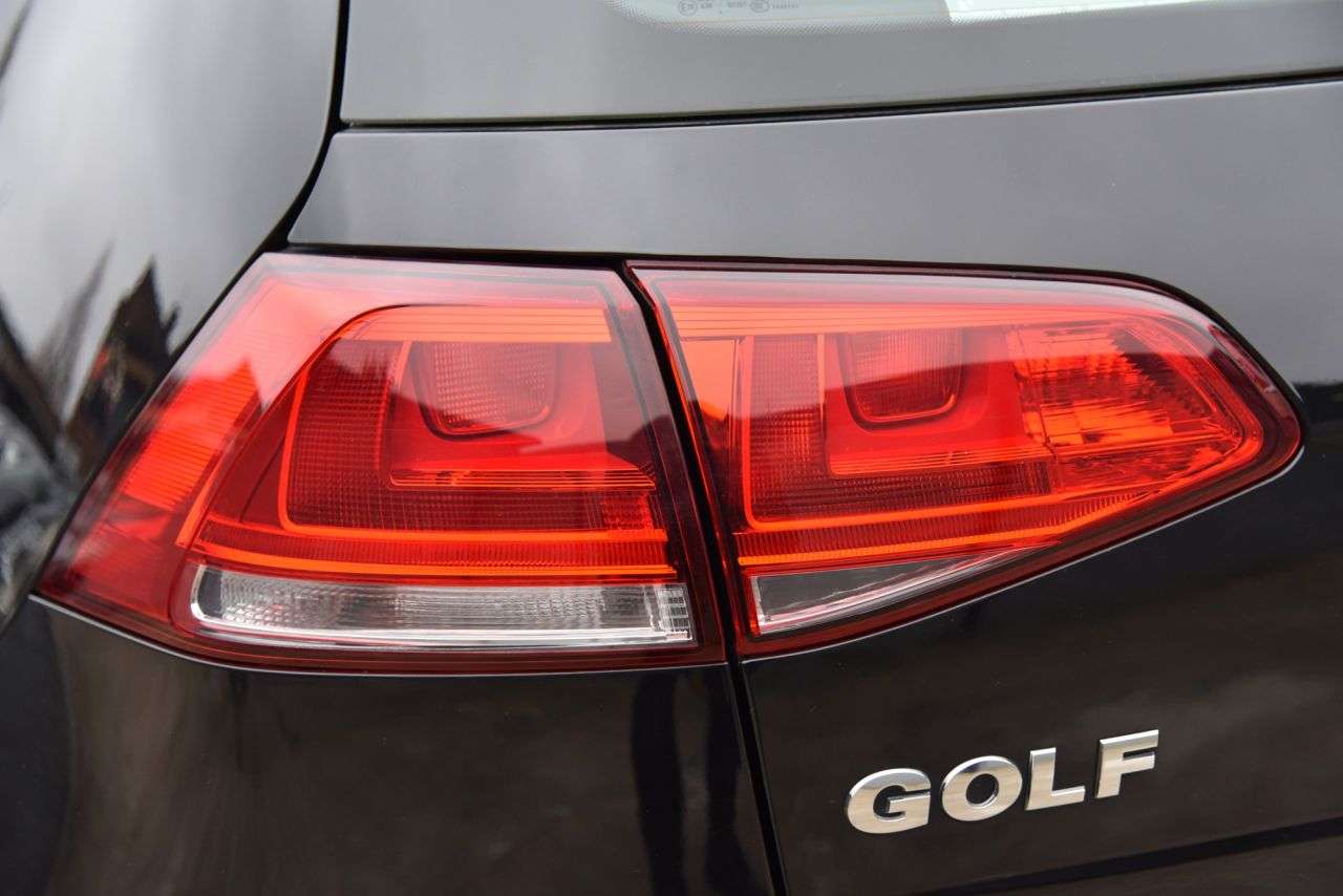 2017 VOLKSWAGEN GOLF 2017 VOLKSWAGEN GOLF