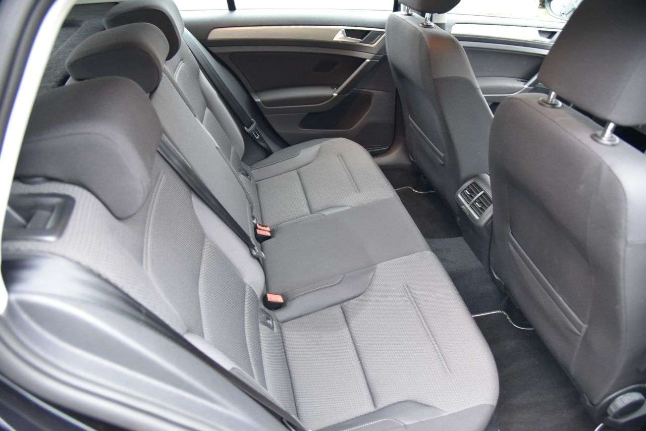 2017 VOLKSWAGEN GOLF 2017 VOLKSWAGEN GOLF