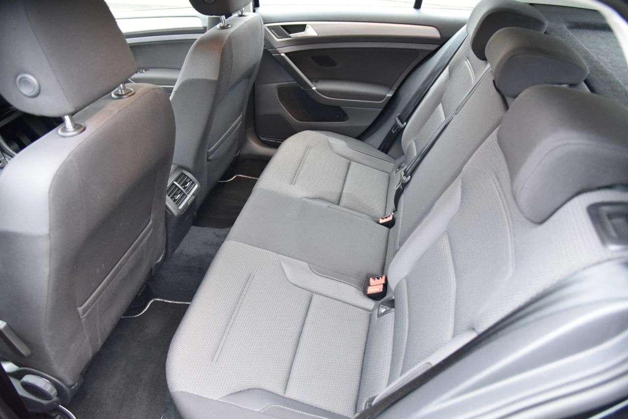 2017 VOLKSWAGEN GOLF 2017 VOLKSWAGEN GOLF