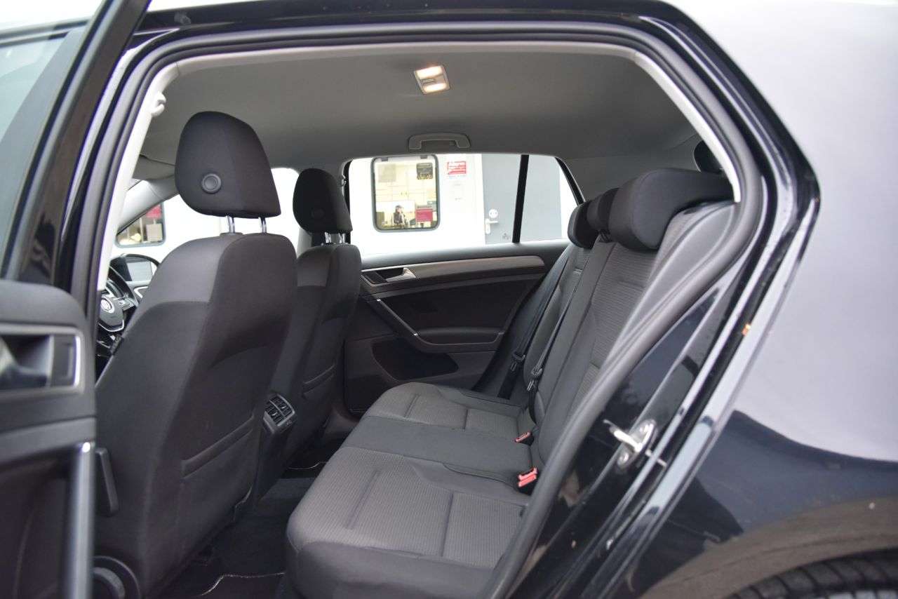 2017 VOLKSWAGEN GOLF 2017 VOLKSWAGEN GOLF