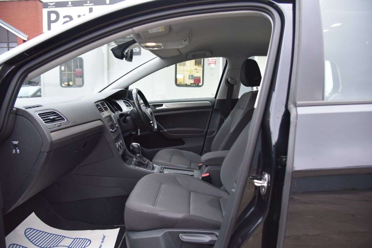 2017 VOLKSWAGEN GOLF 2017 VOLKSWAGEN GOLF