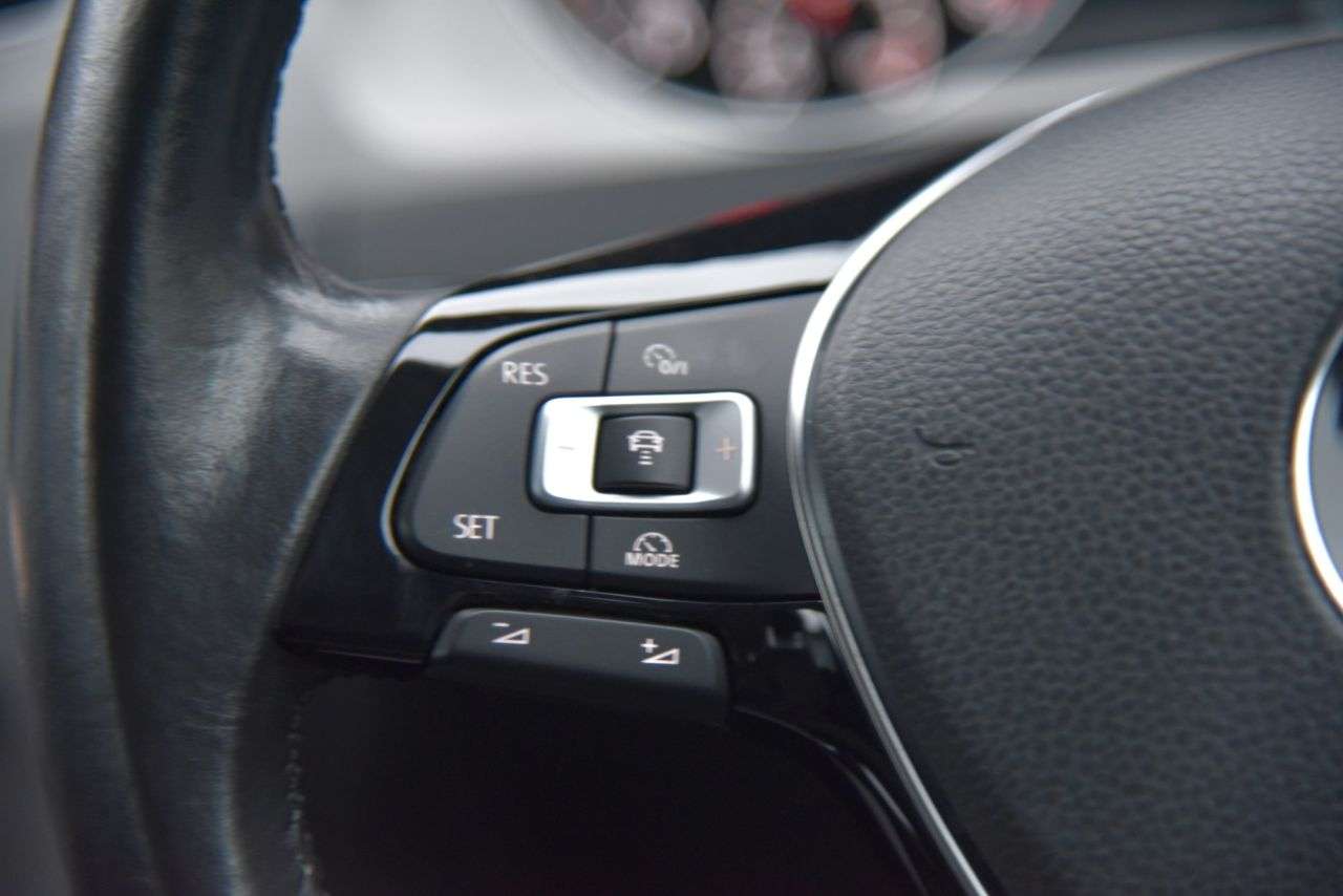 2017 VOLKSWAGEN GOLF 2017 VOLKSWAGEN GOLF